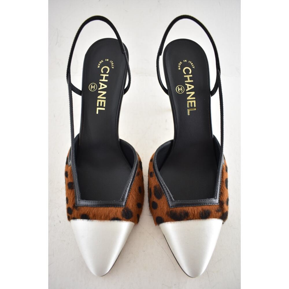 Chanel 26A Brown Leopard Black White Sling CC Gold Logo Slingback Heel Pump 37.5 - Picture 9 of 16